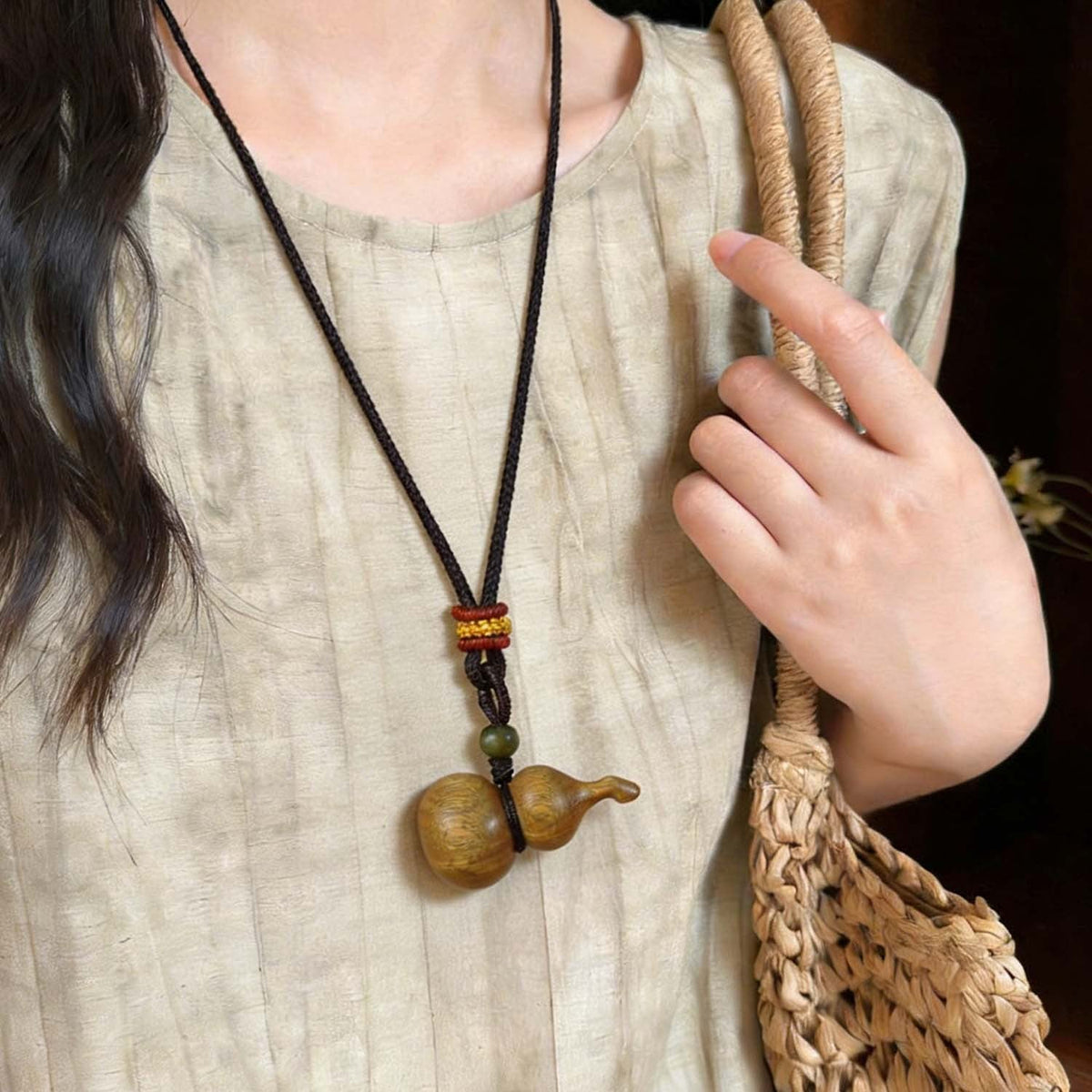 Rosewood Gourd Hand Pieces Crafts Portable Green Sandalwood Carved Pendant