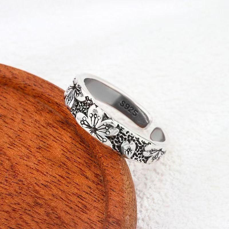 Women's Simple Fashion Flowers Like Brocade Fresh Sweet Rings