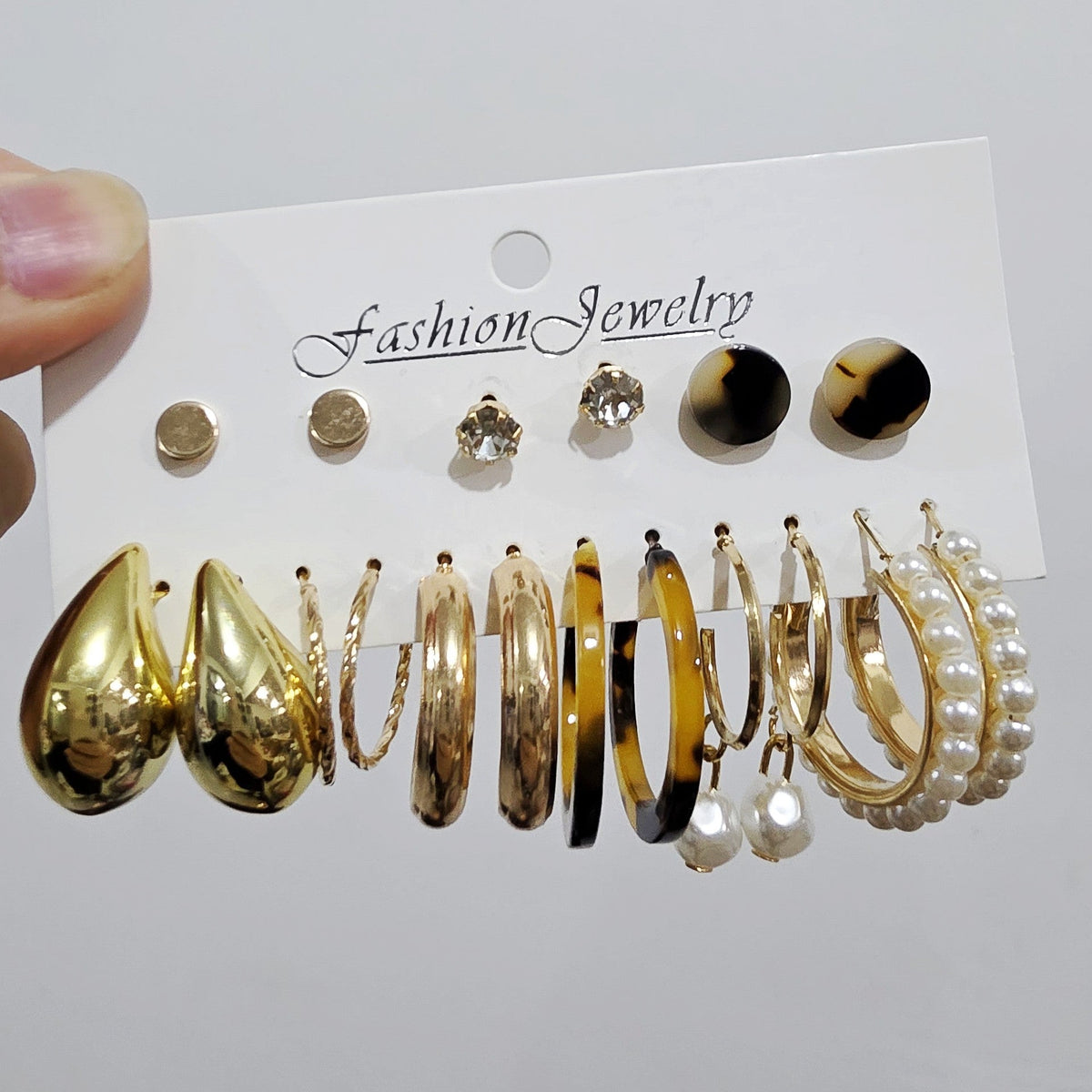 Women's French Retro Circle Pearl For Stud Earrings