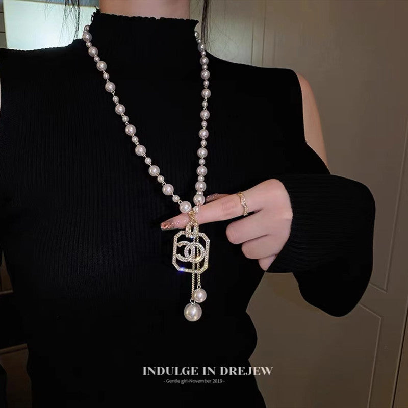 Women's Pearl Sweater Chain Long Design Niche Necklaces