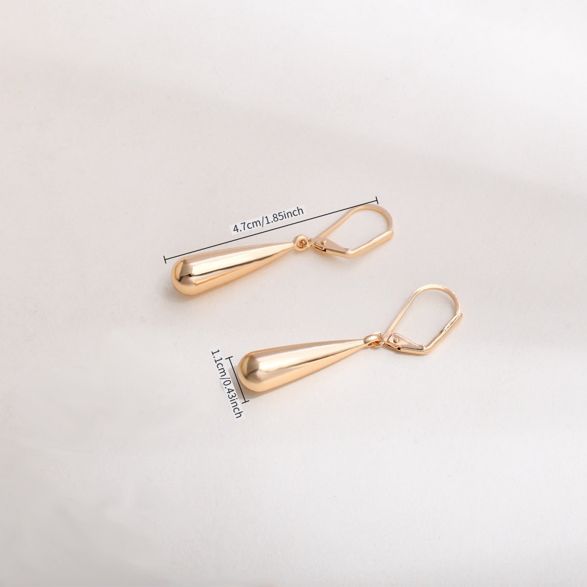 Women's Drops High-grade Metallic Mild Luxury Retro Earrings