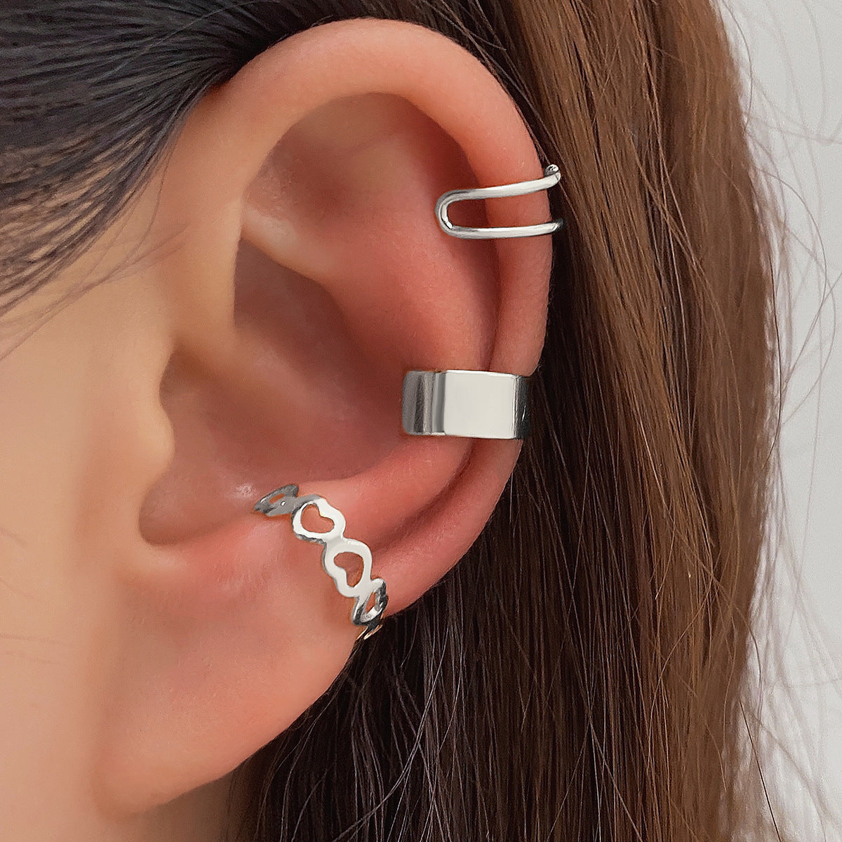 Chain Love Wide Glossy Twist With Diamond Ear Clip