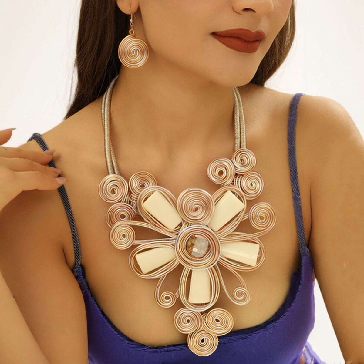 Handmade Resin Aluminum Flower Suite Black Jewelry Set