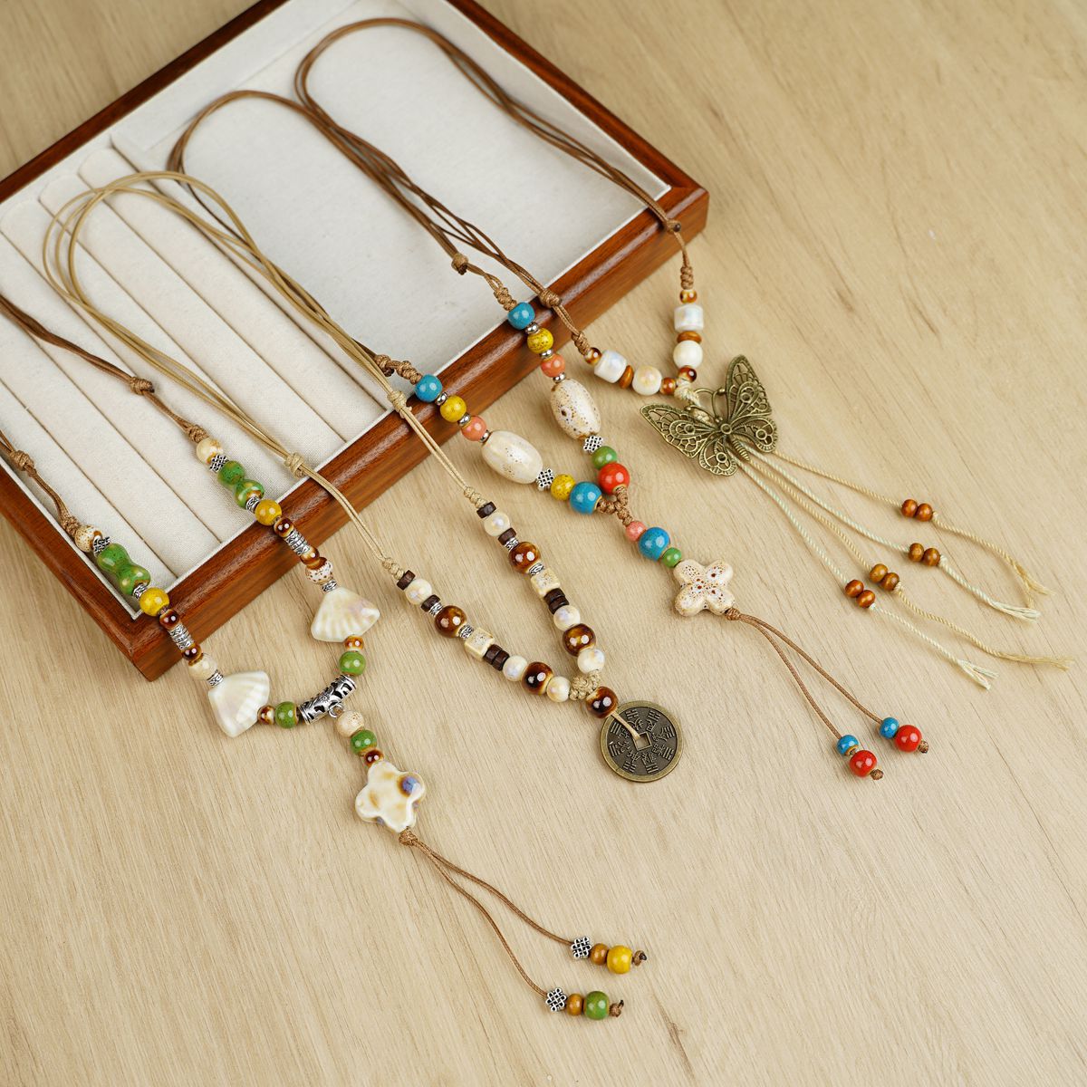 Ceramic Female Light Luxury Minority Travel Necklaces