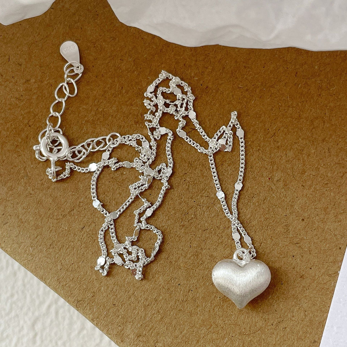 Sier Frosted Heart Small Round Slice Simple Elegant Sweet Necklaces