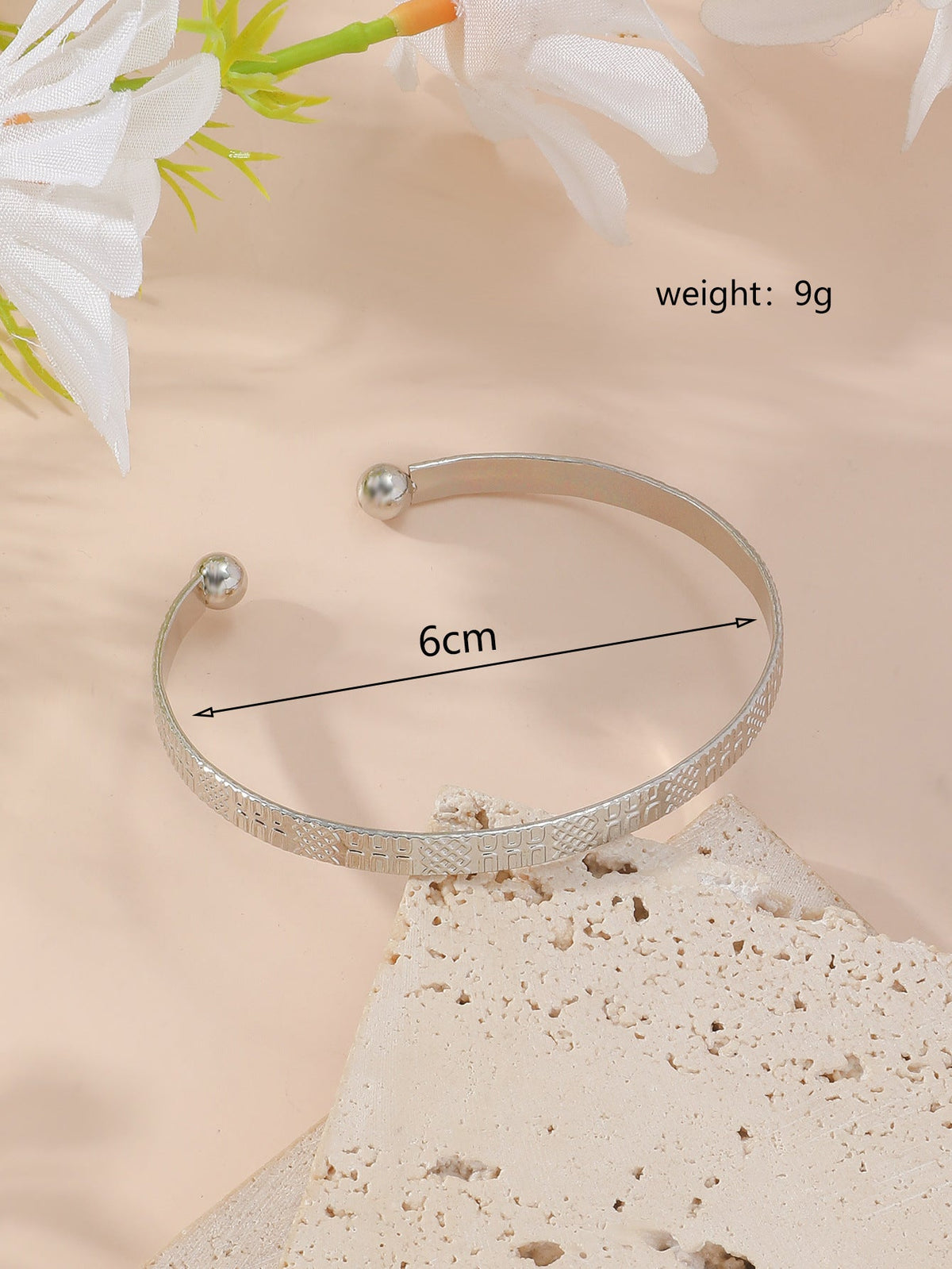 Winding Hollow Open-end High-grade Light Luxury Bracelets