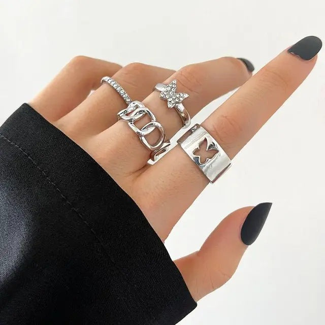 Alloy Chain Vintage Crying Face Poker Hollow Love Ring