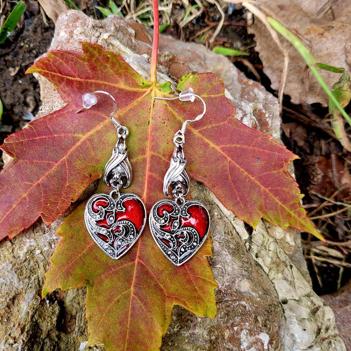 Elegant Innovative Fashion Bat Red Heart Rings