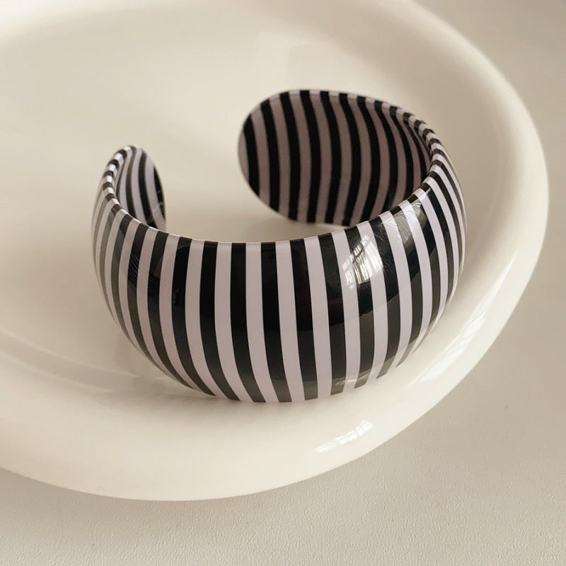 Acrylic Blooming Round Atmospheric Commute Minimalist Niche Bracelet