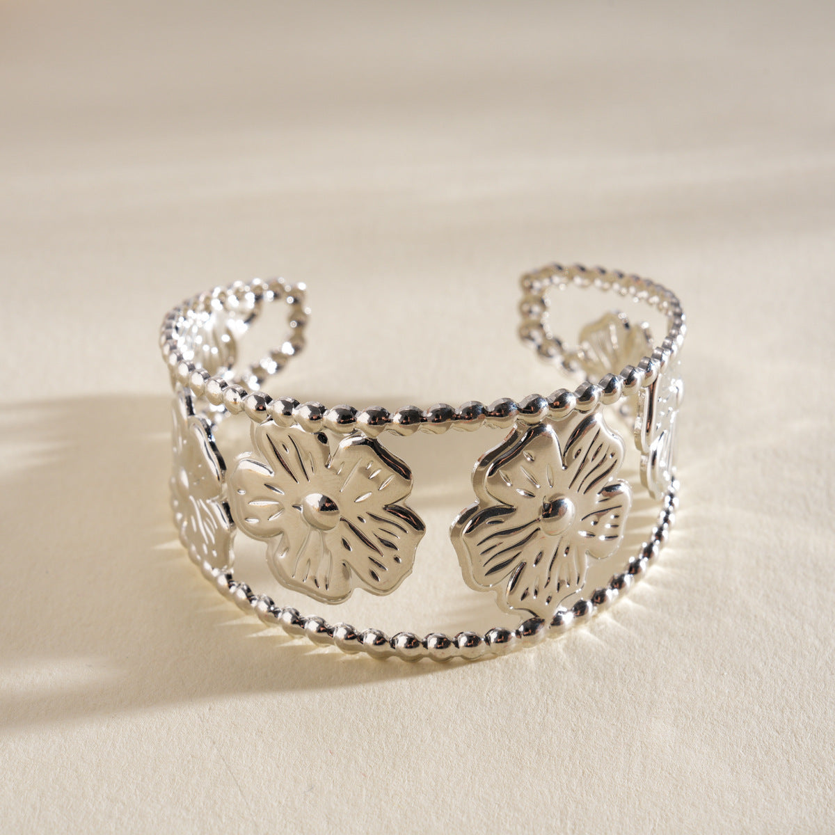 Flowers Open-ended Design Personalized Light Luxury Bracelet