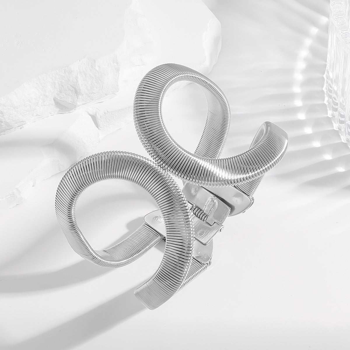 French Simplicity Design Sense Open-end Polished Niche Retro Hollow Bracelets