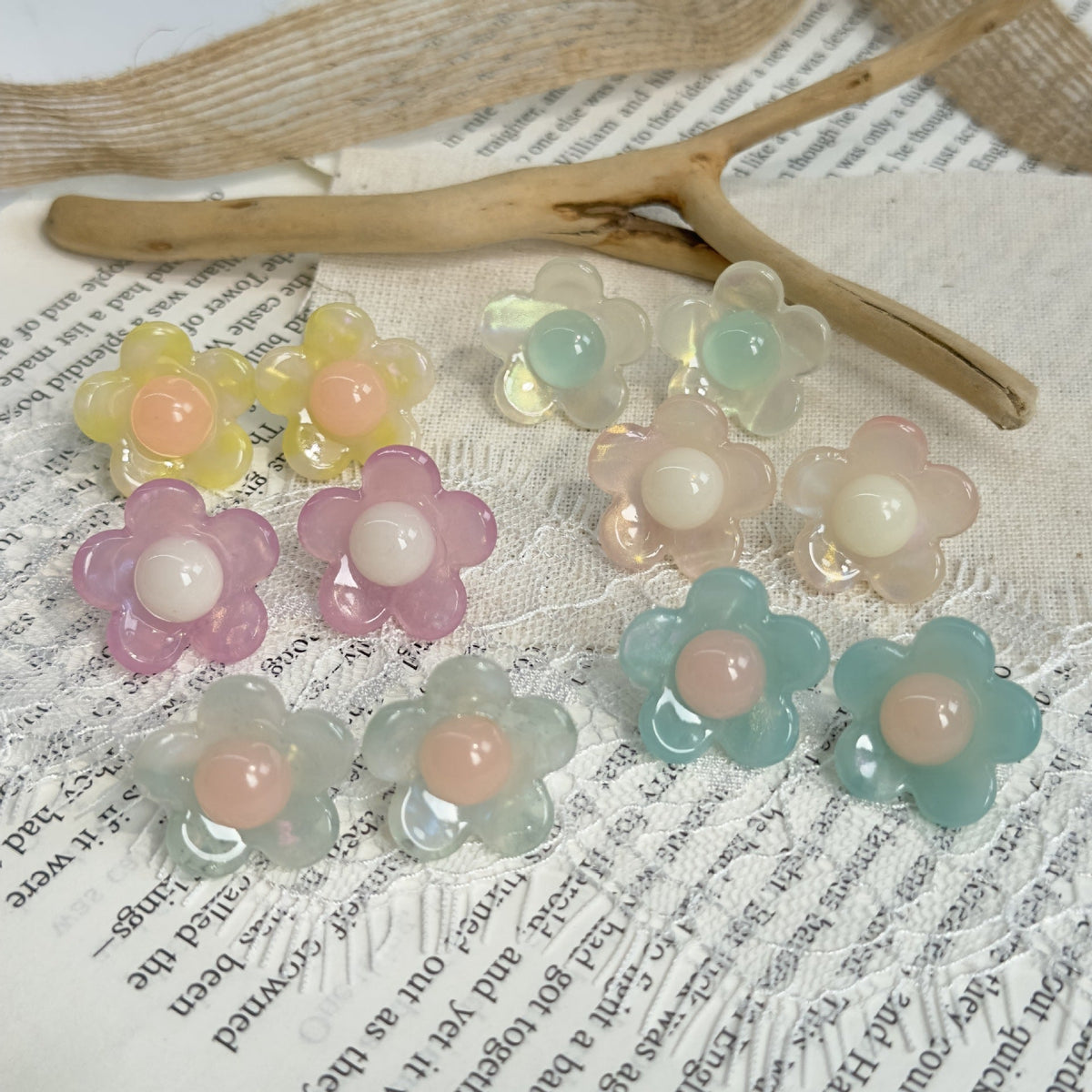 Women's Contrast Color Sweet Acetic Acid Clear Fashion Earrings