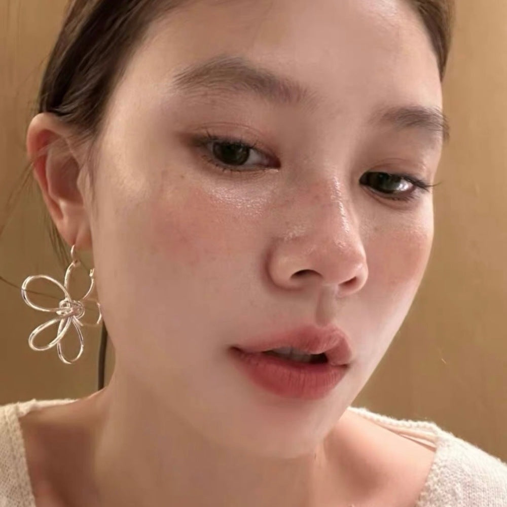 Women's Style Temperament Personality Everyday Joker Line Earrings