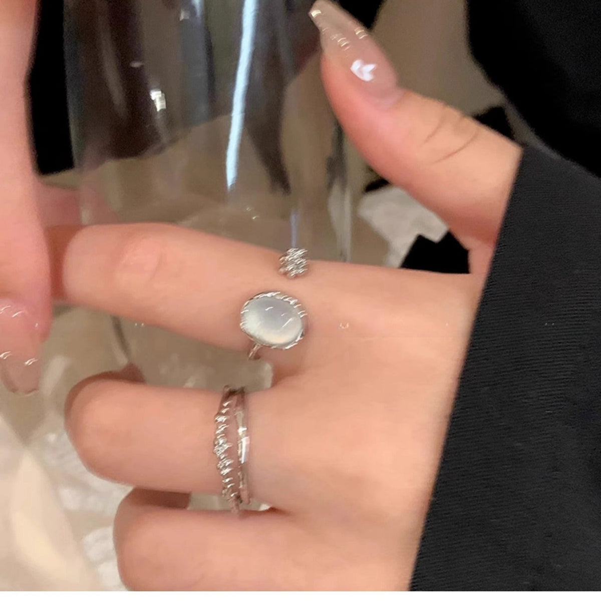 Women's White Chalcedony Flower Light Luxury Texture Gentle Small Little Finger Ring