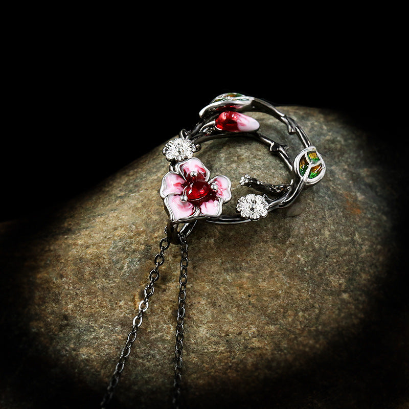 Rose Short Enamel Glaze White Jade Flower Ladybug Clavicle Necklace