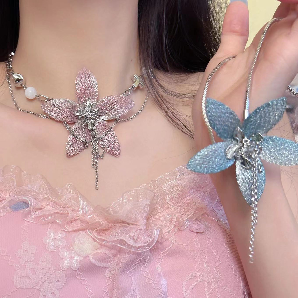 Women's Lace Woven Flower For Exaggerated Classic Style Necklace