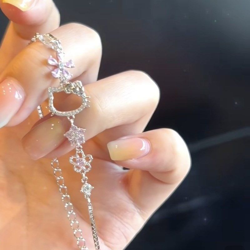 Women's Niche Design Fashionable Temperamental Light Luxury Bracelet