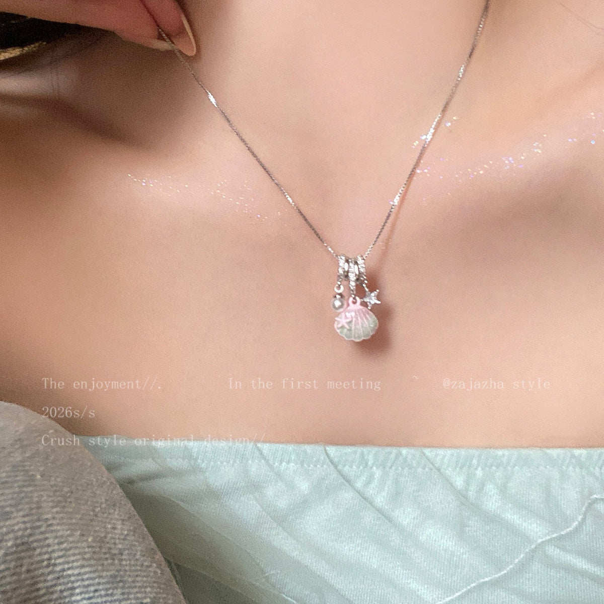 Women's Pearl Shell High-grade Light Luxury Minority Clavicle Necklace