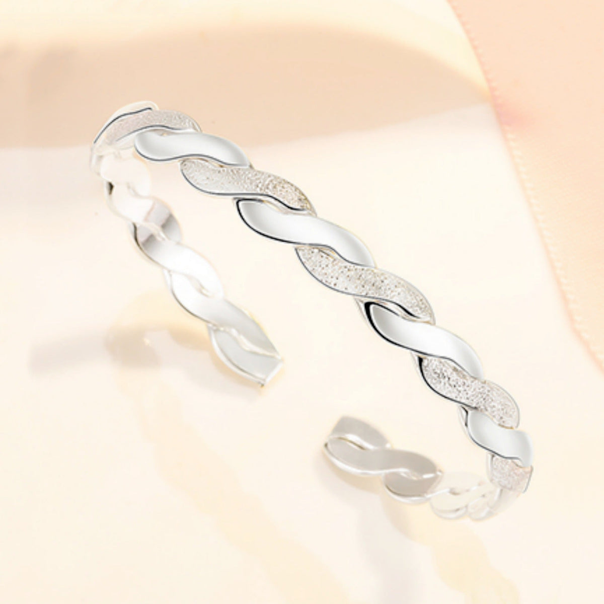 Hydraulic Craft Copper Fashion Sier Love Interwoven Bracelets