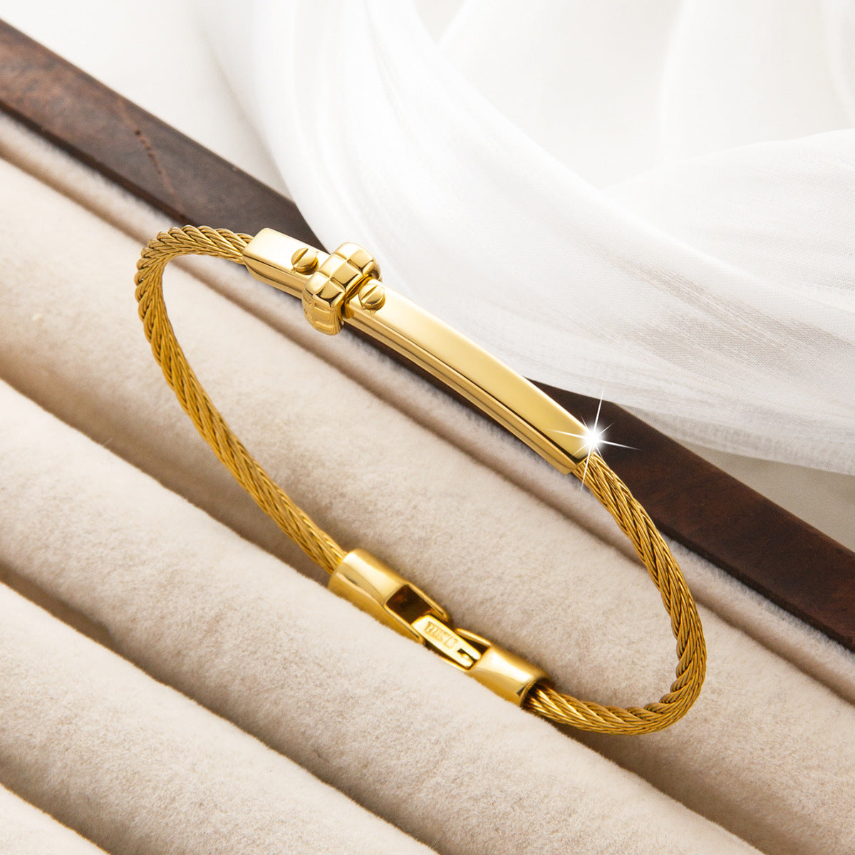 Gold Wire Rope Titanium Steel High-grade Bracelets