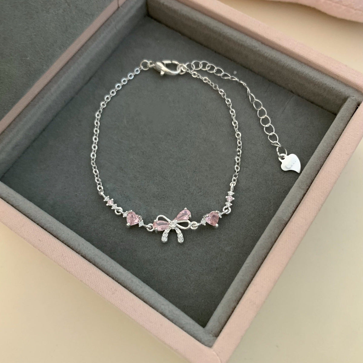 Bow Exquisite Commuter Niche Design Light Luxury Fashion Love Small Bracelet