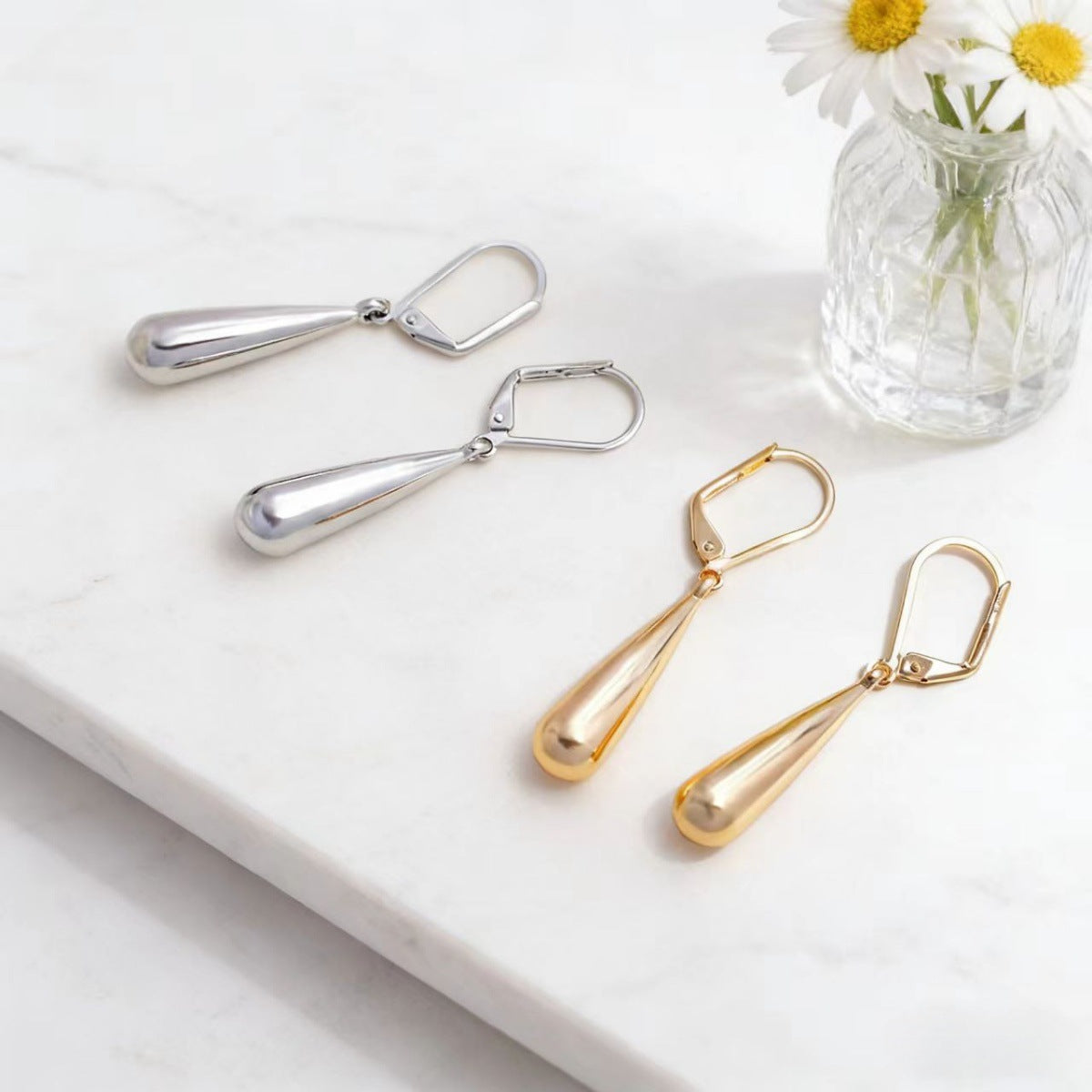 Women's Drops High-grade Metallic Mild Luxury Retro Earrings