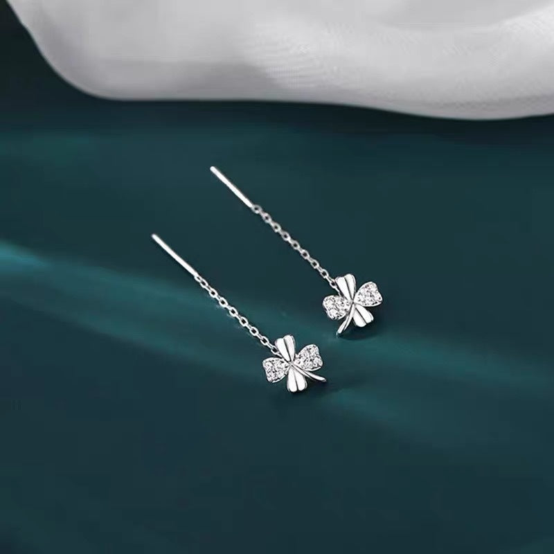 Women's Four Leaves Clover Tassel Niche Temperament Long Round Face Slimming Earrings