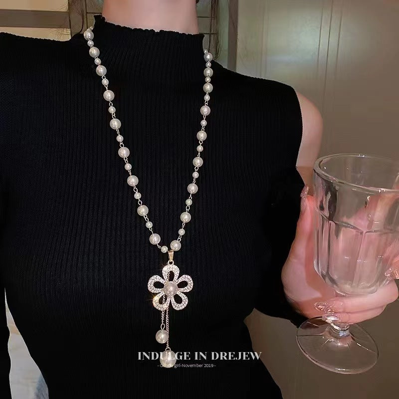 Women's Pearl Sweater Chain Long Design Niche Necklaces