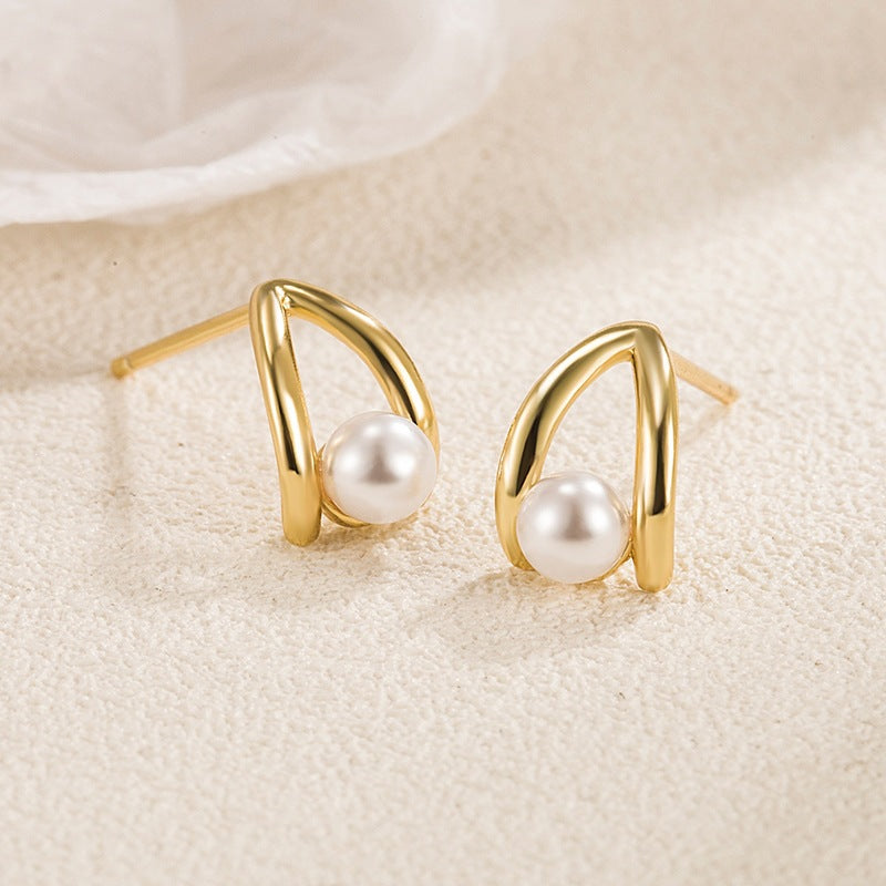 Women's Small Water Drop Pearl For French Entry Lux Stud Earrings