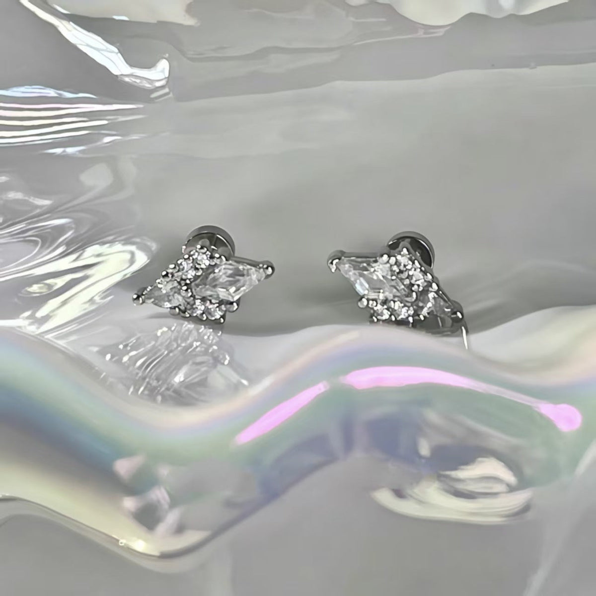 Super Flash Titanium Steel Ear Bone Female Simple Niche Design Earrings
