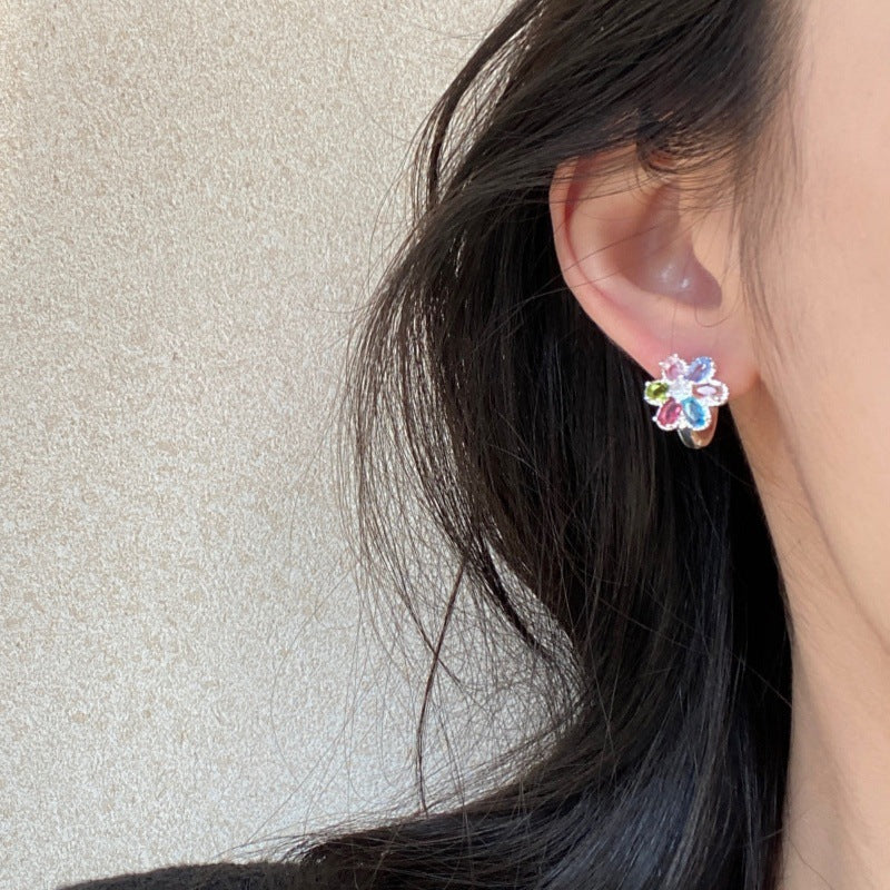 Women's Flower Shaped Ear Clip Niche High-grade Beautiful Elegant Earrings