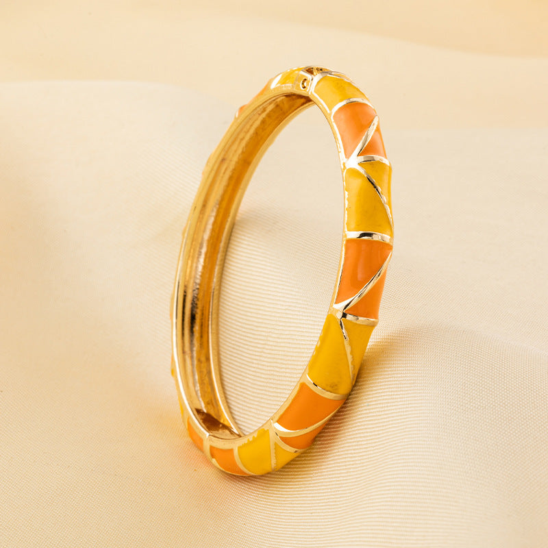 Old Tourist Souvenir Enamel Color Fine Bracelet