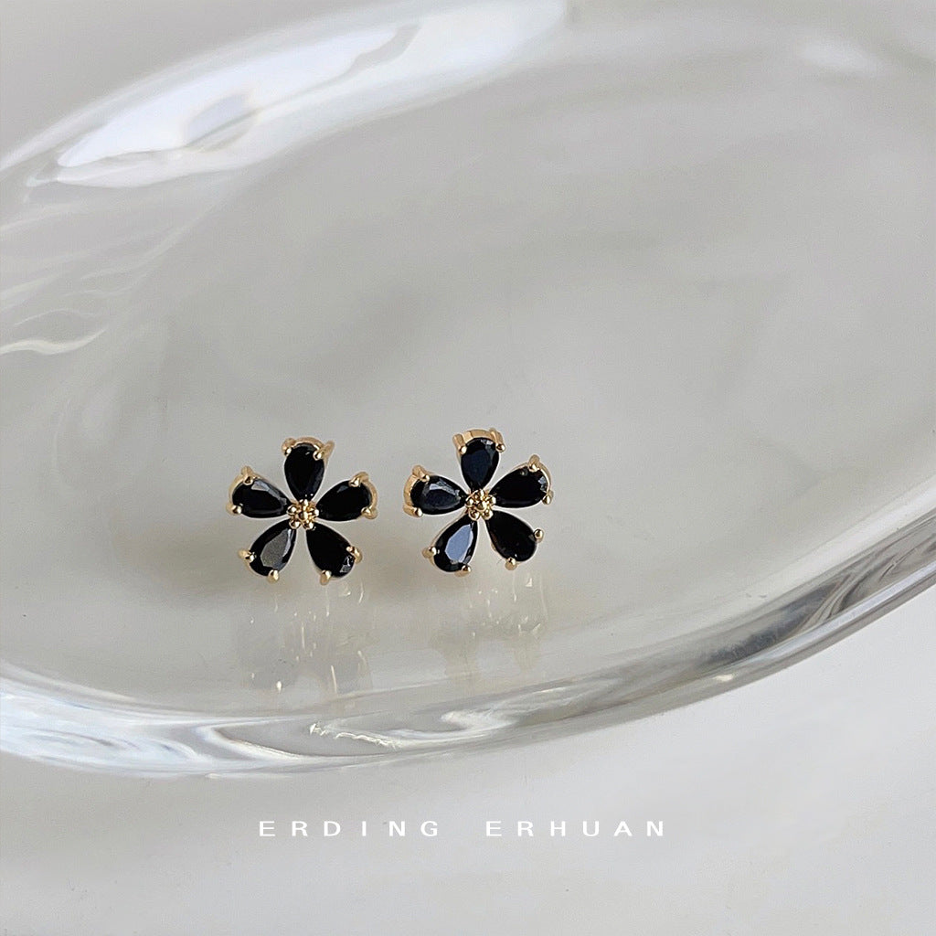 High-grade Temperament Micro Inlaid Zircon Black Small Flower Sier Plated Earrings