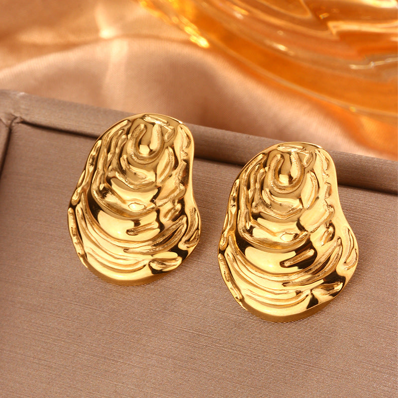 Retro Easy Matching Simple Titanium Steel Gold-plated Irregular Heart Maple Stud Earrings