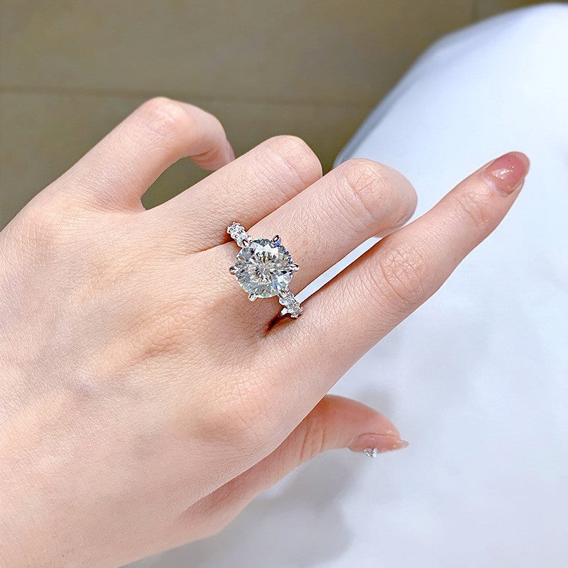 Sparkle Burst Moissanite Ring – 5ct Center Stone with Brilliant Side Stones, Premium Silver Band