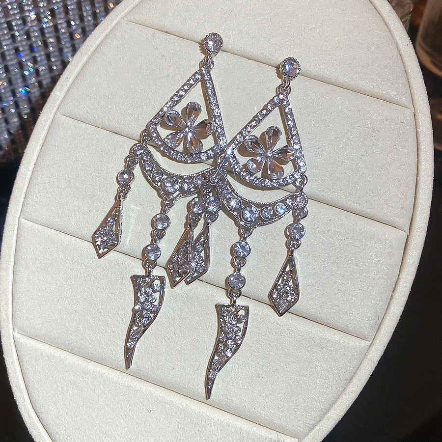 Sier Needle Zircon With Diamond Cross Personality Fashion Refined Grace Earrings
