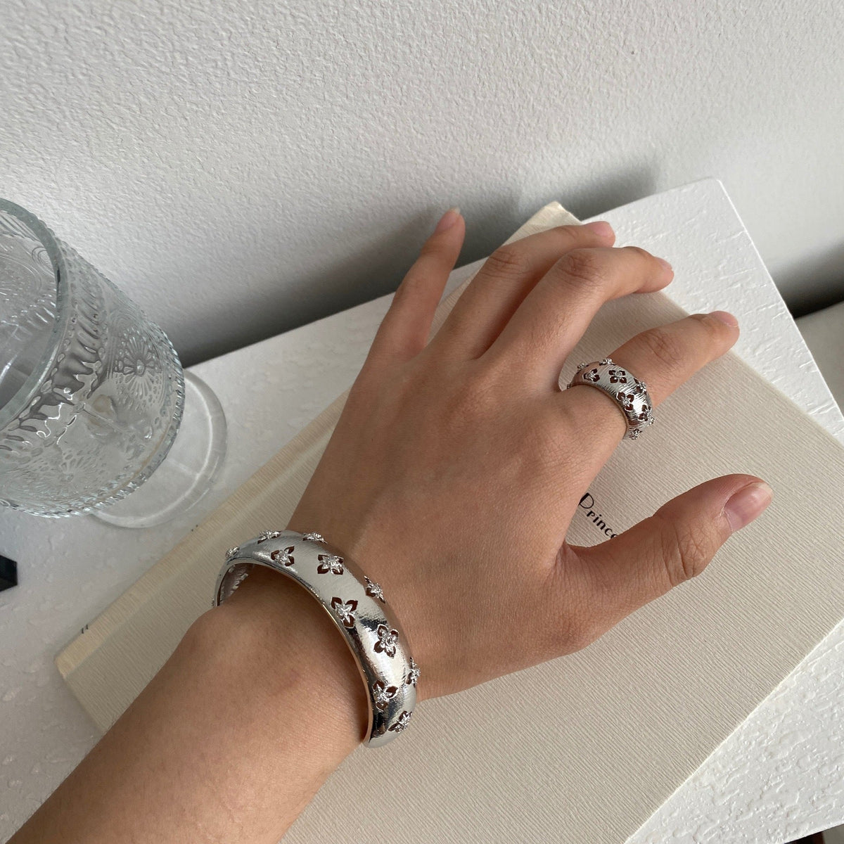Women's Texture Collection Stylish Unique Temperament Twin Wear Rings