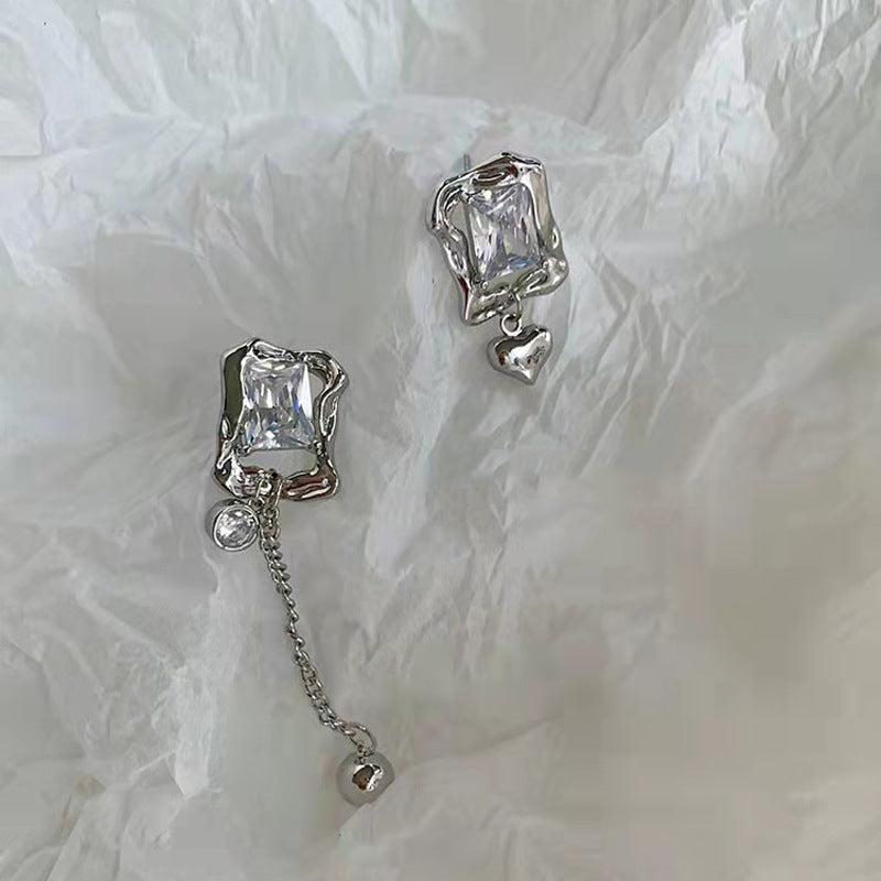 Design Asymmetric Heart-shaped Tassel Simple Sweet Cool Cold Style Sier Earrings