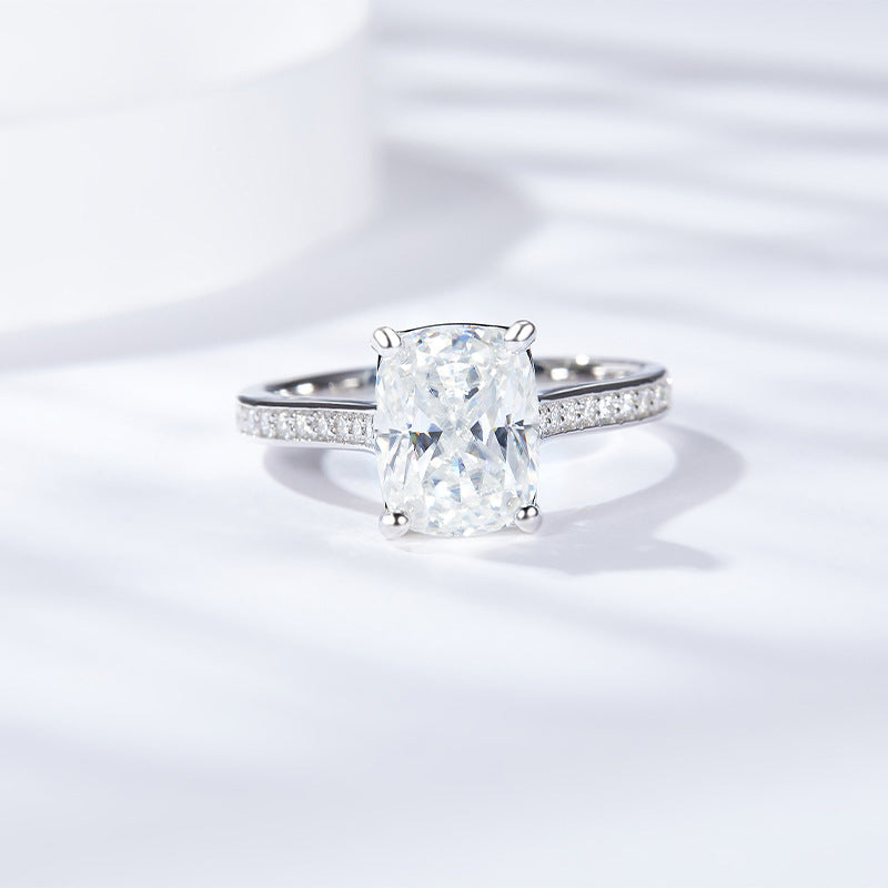 Oval Moissanite Ring in Sterling Silver with 18K Gold Plating – 7x9mm Gem, 3.14 Carat Total Weight