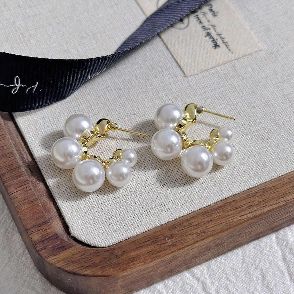 Women's Pearl Fashion High-grade Summer Ear Light Earrings