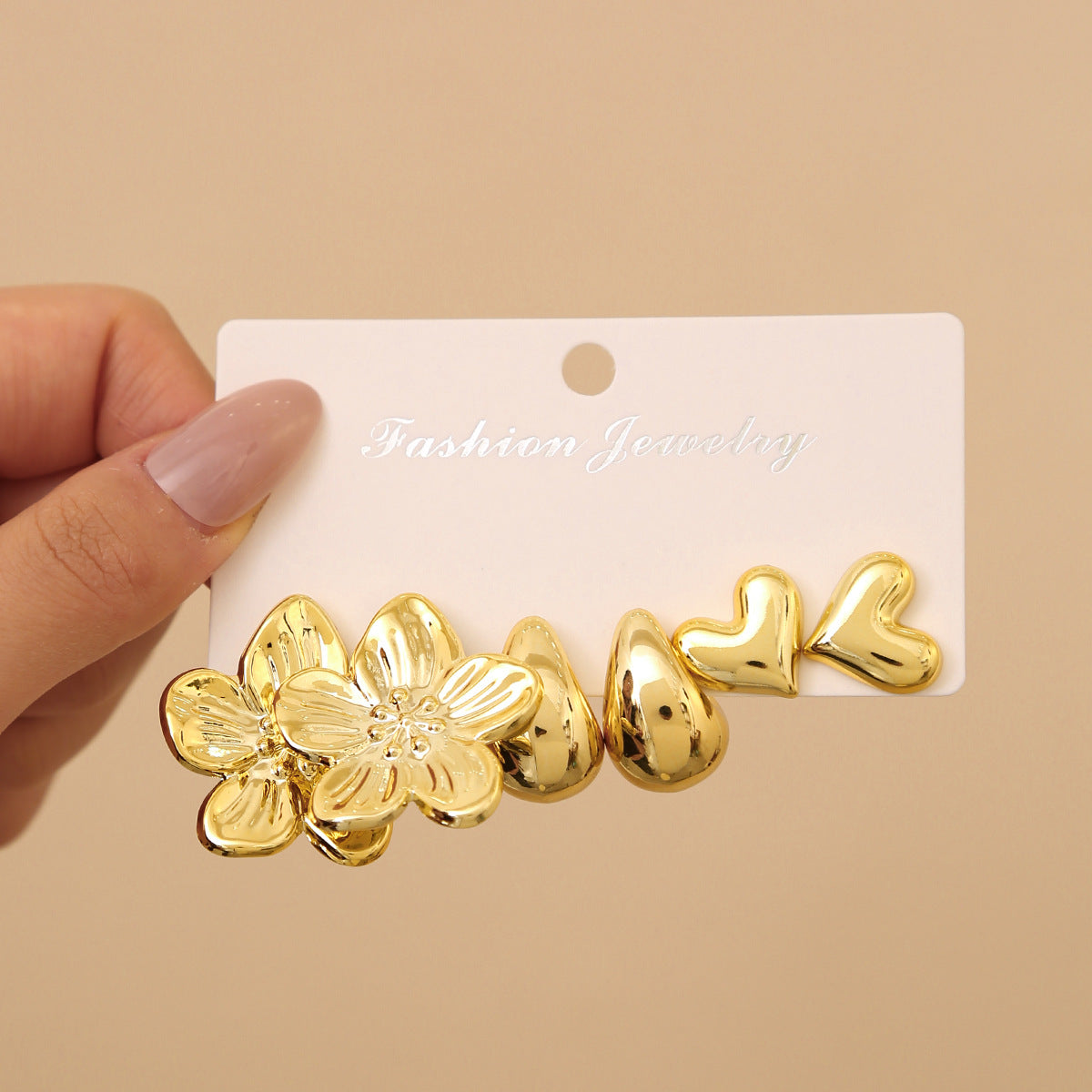 Vintage Geometric High-grade Flower Heart Shaped Earrings