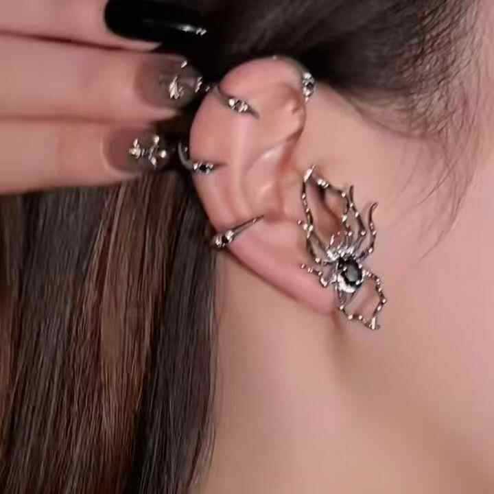 Women's Cool Spider Ear Bone Clip Dark Niche Punk Earrings