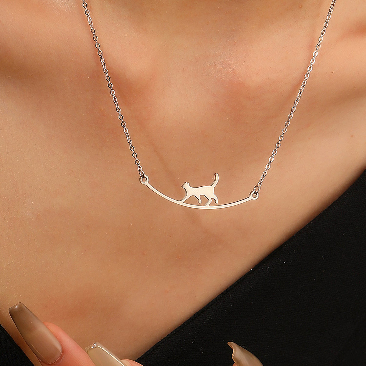 Women's Drop Flower Stainless Steel High-grade Cold Style Necklace