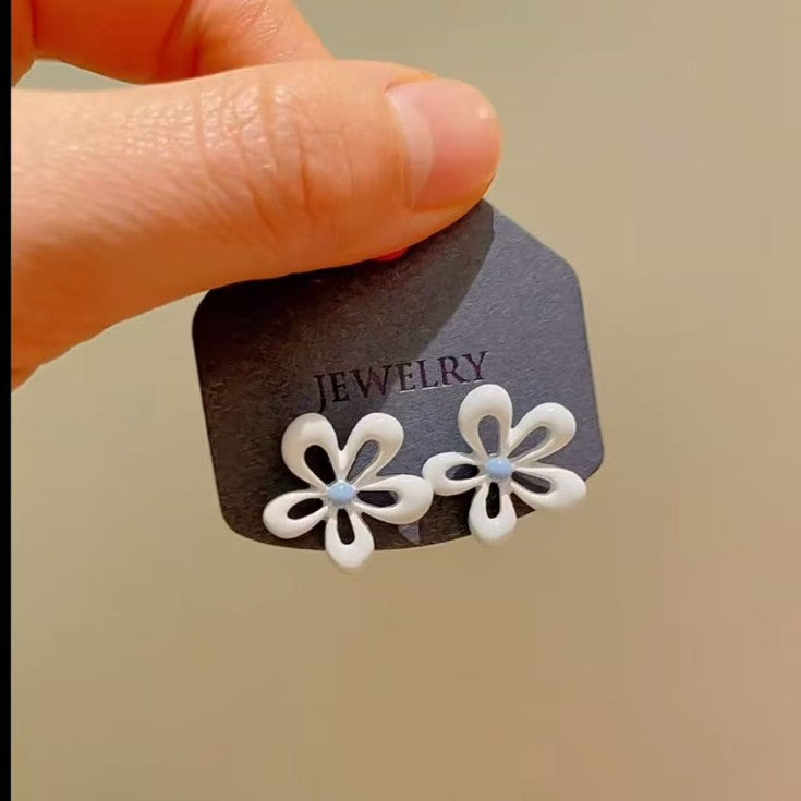 Women's Fresh Glaze Flowers Hollow Ear Fashion Temperament Minority Earrings