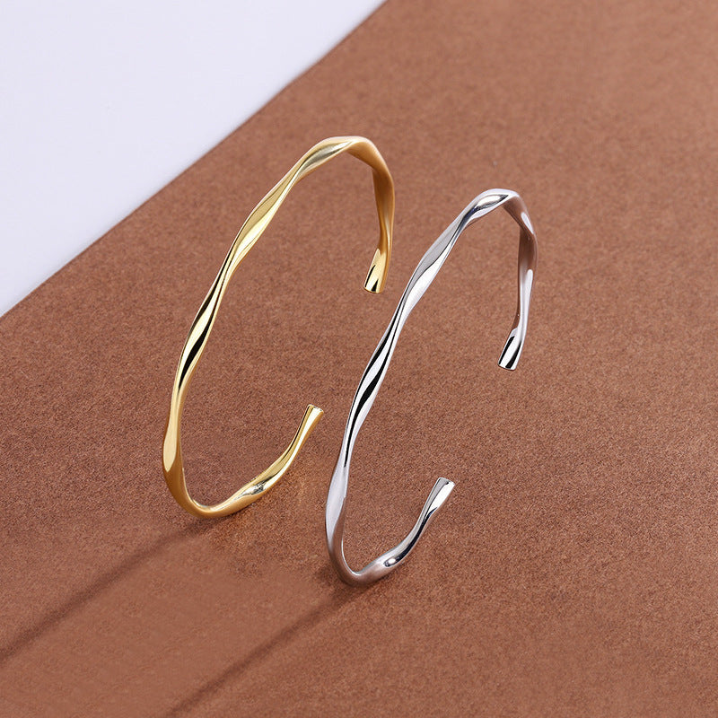 Korean Style Mobius Artistic Design Light Simple Elegant Glossy Bracelets