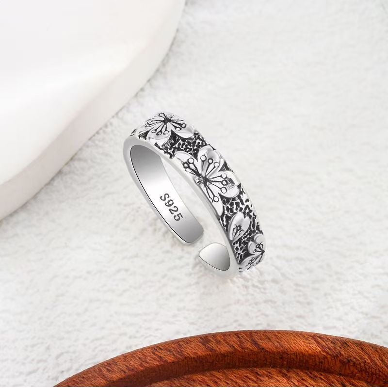 Women's Simple Fashion Flowers Like Brocade Fresh Sweet Rings
