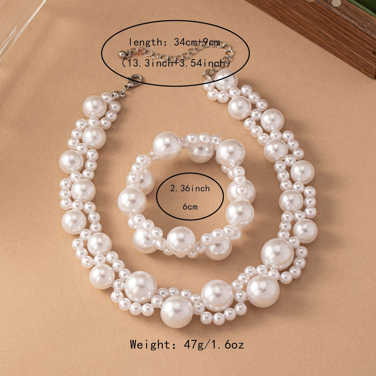 Exaggerated One Glass Beaded White Niche Jewelry Set