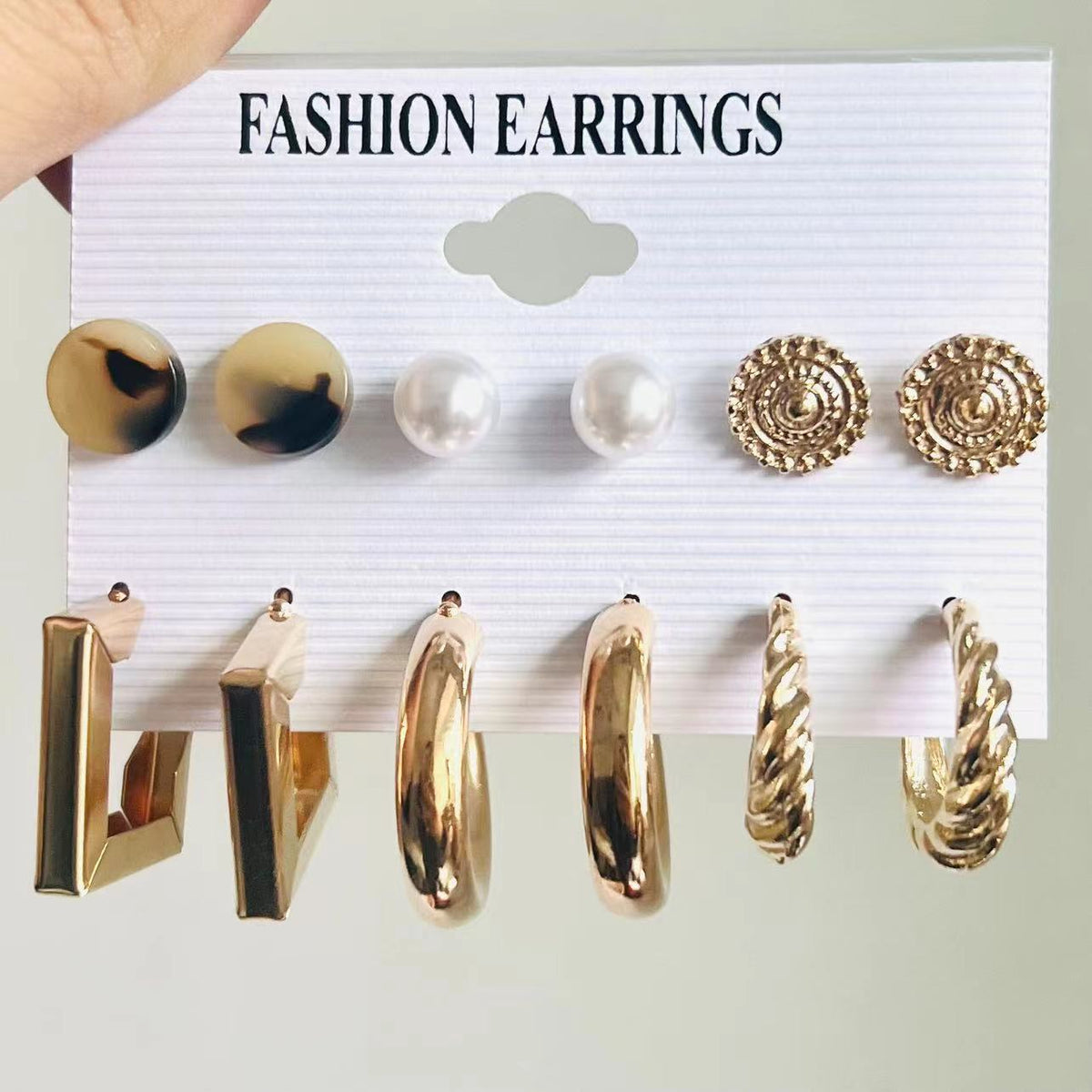 Women's French Retro Circle Pearl For Stud Earrings