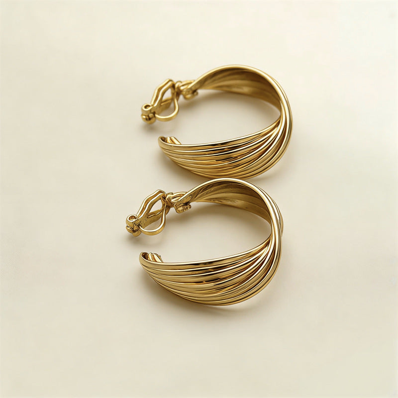 Pierced Exaggerated Geometric Twisted Surface Personalized Ear Clip