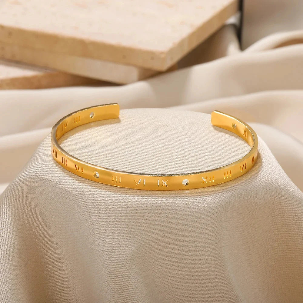 Adjustable Stainless Female Exaggerated High Sense Bracelet